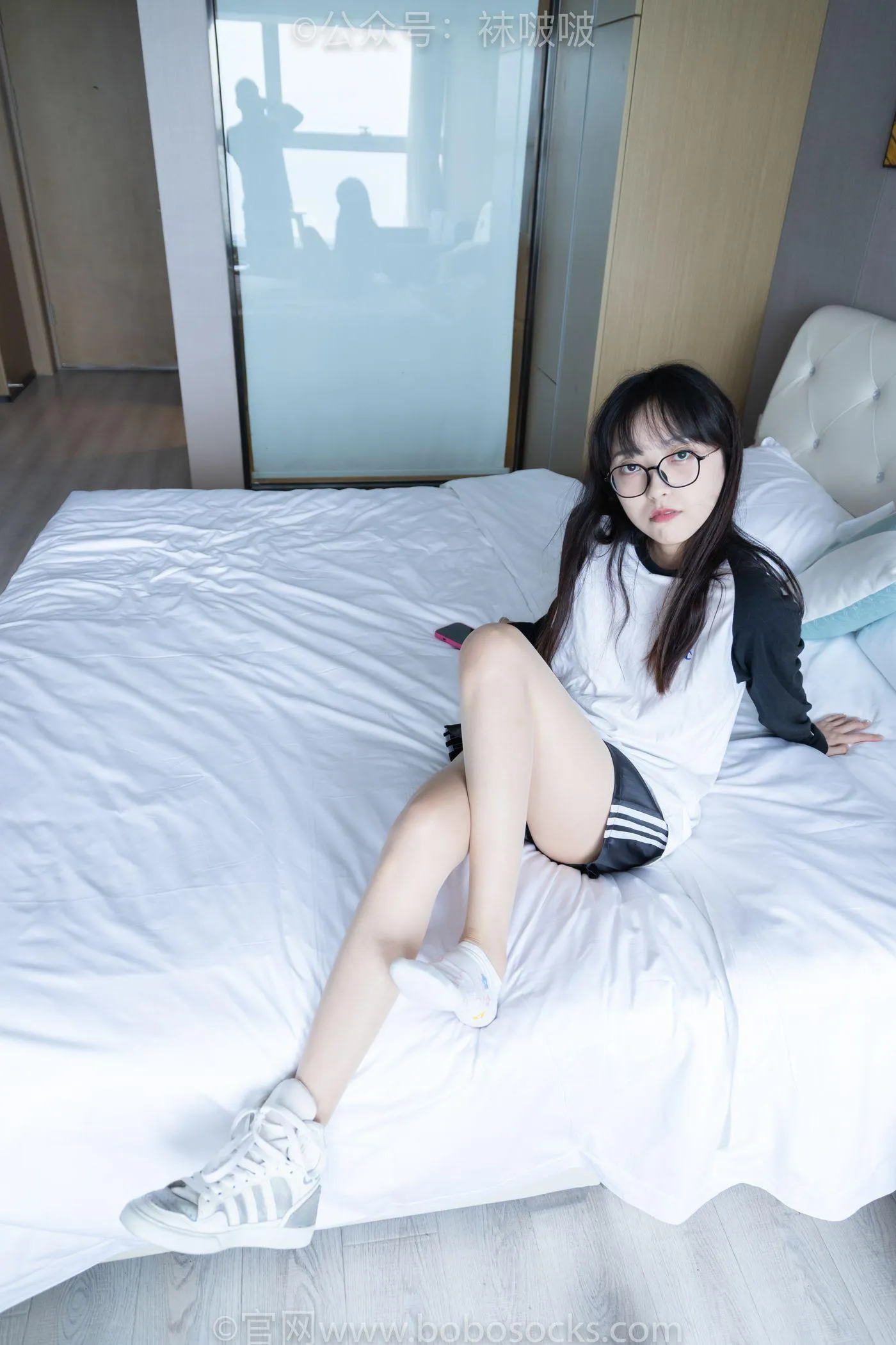 [BoBoSocks袜啵啵]NO.015 稚予-阿迪板鞋、白色短棉袜、肉丝 [135P]插图7
